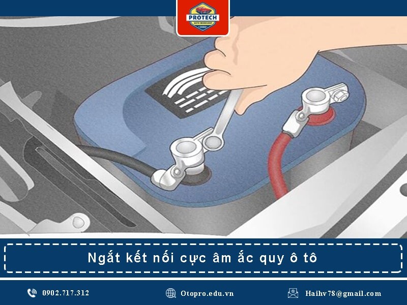 Ngắt kết nối cực âm ắc quy ô tô