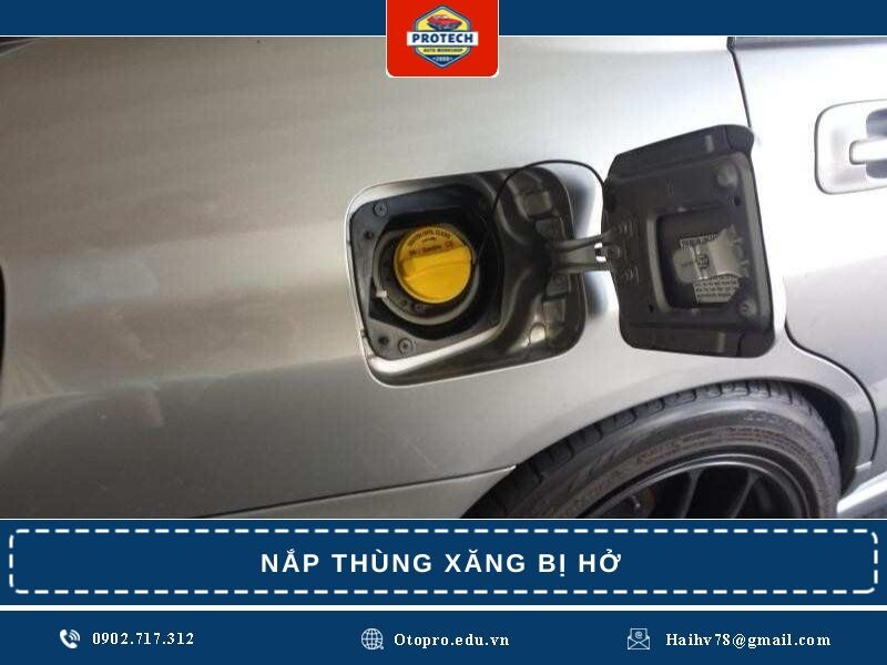 Nắp thùng xăng bị hở
